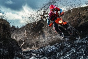 开云电竞平台-LOL赛季高光操作震撼观众，mlxg高光比赛